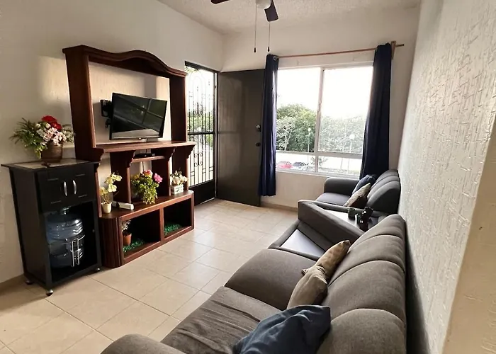 Depto Completo 2 Recamaras Con Alberca, Wifi, Excelente Precio En Playa del Carmen